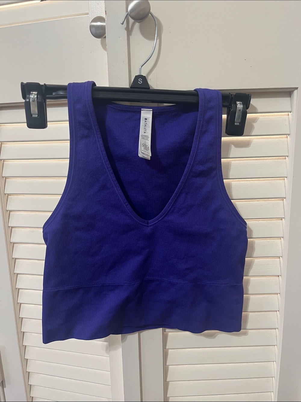 Athleta Ribbed V-Neck Crop Tank in Royal Purple
